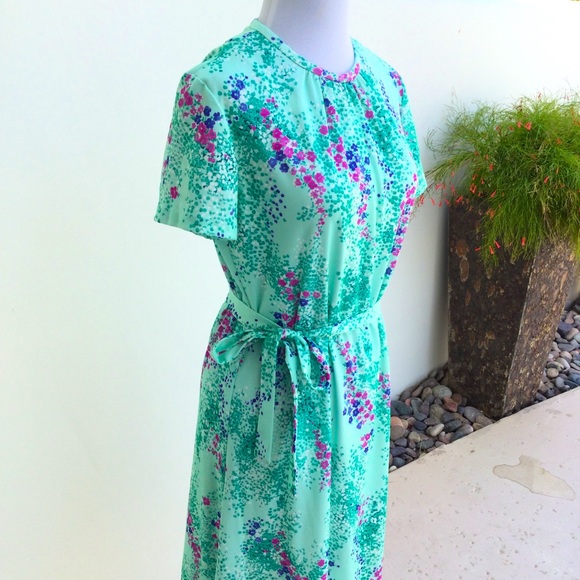 Vintage Floral Baby's Breath Dress - Picture 4 of 5